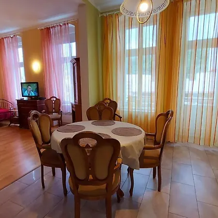 Apartments Deluxe Appartement *